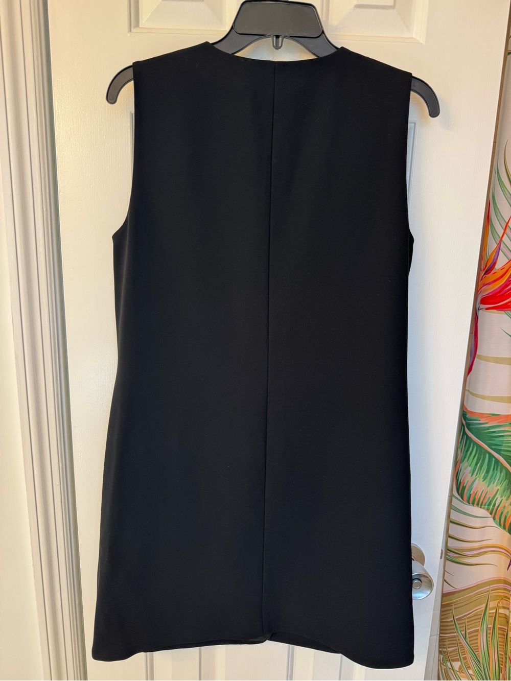 Kate Spade Black Sleeveless Scallop-Front Shift Dress with Black andGold Buttons - Picture 3 of 3